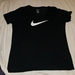 Womens Black Dri-Fit Nike tee Xl